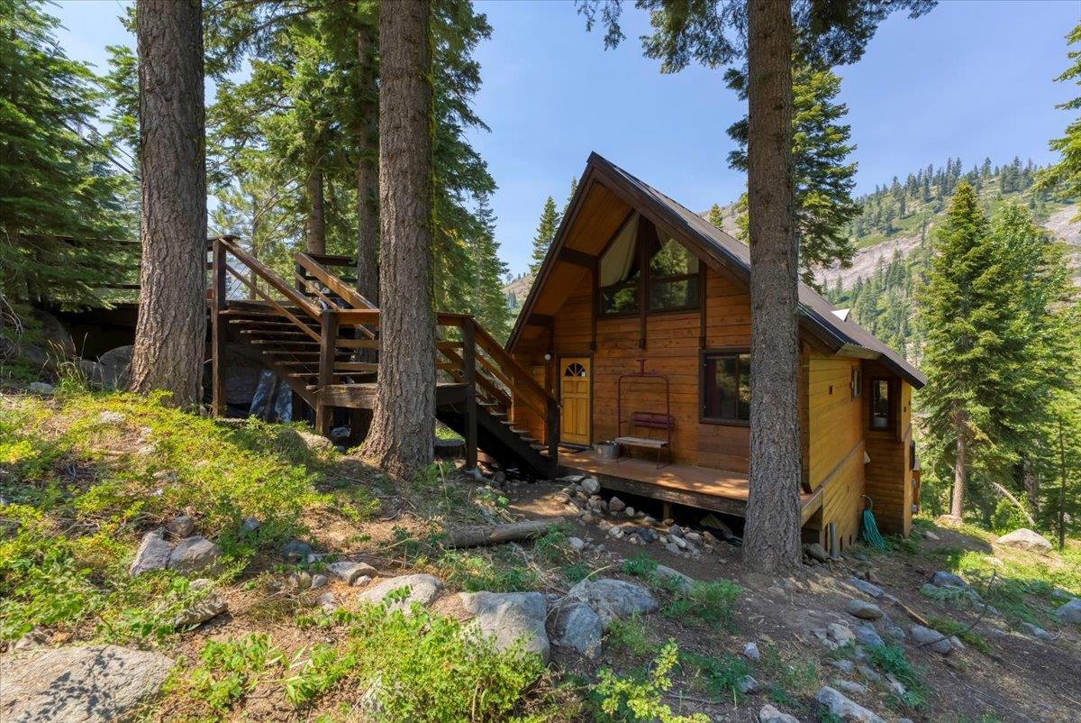 1670 Upper Bench Road