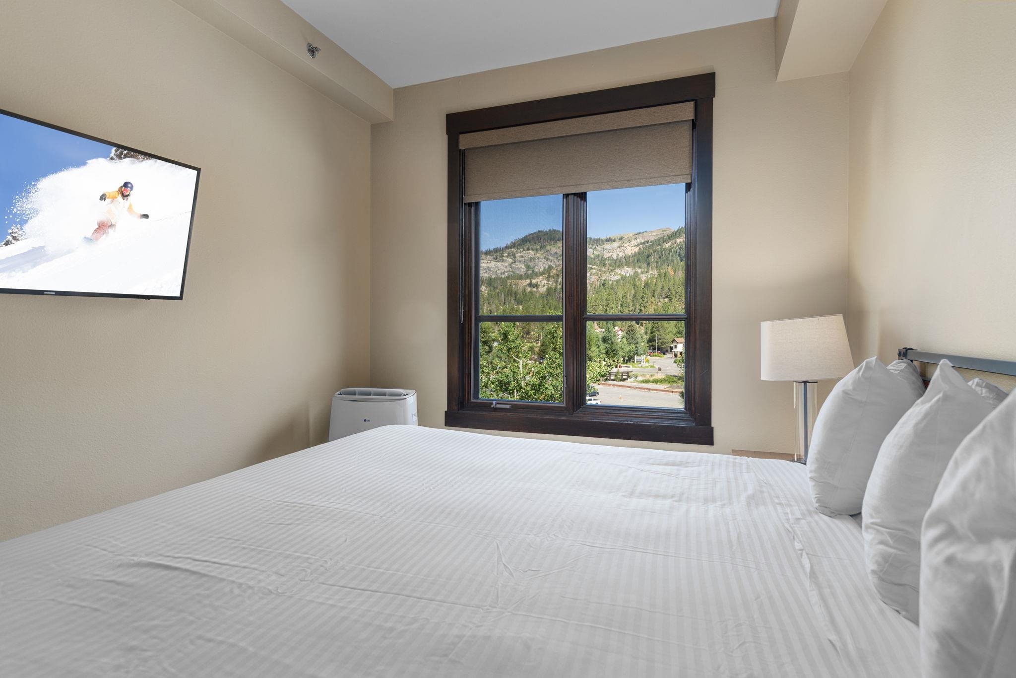 1850 Village South Road Unit: 4-425