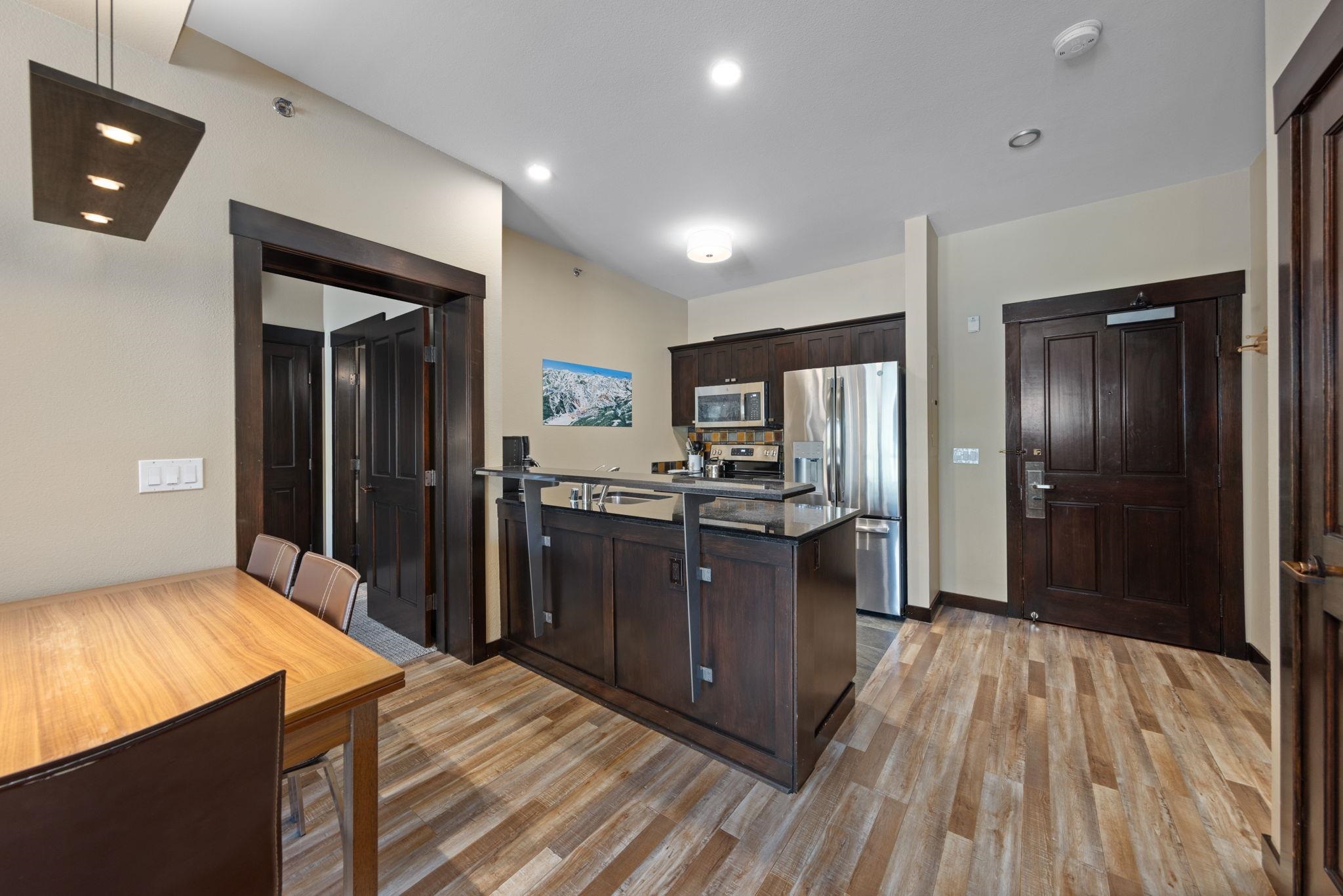 1850 Village South Road Unit: 4-425