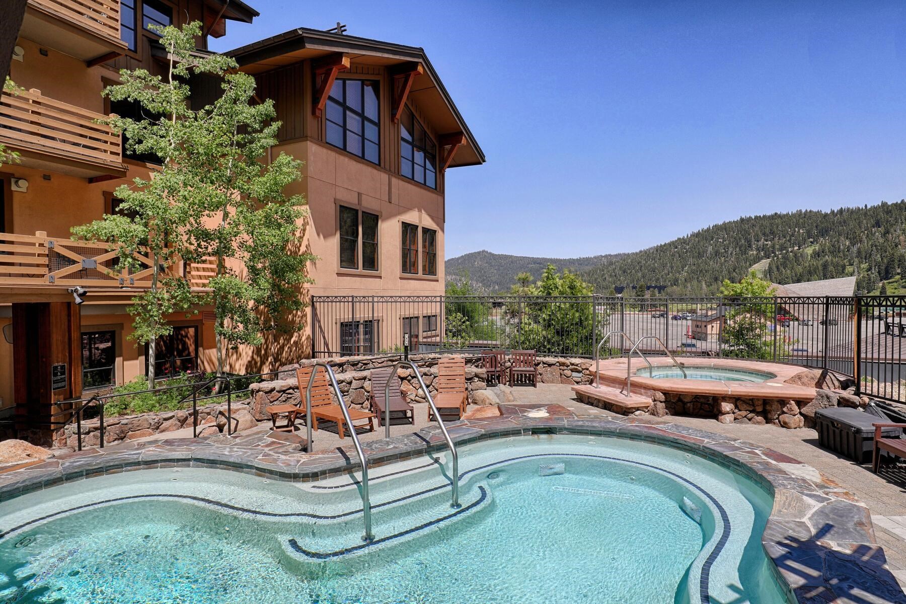 1750 Village East Road Unit: 5-107