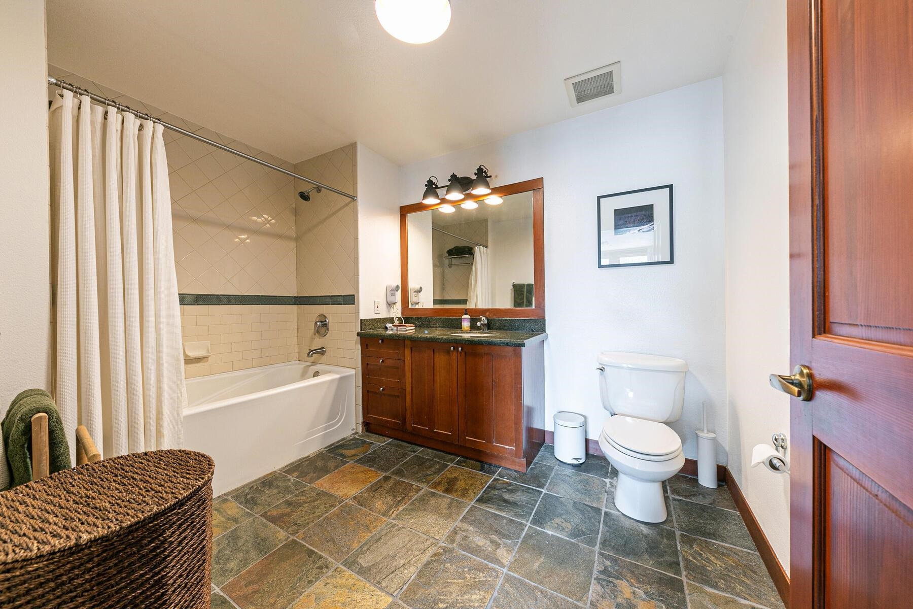 1750 Village East Road Unit: 5-107