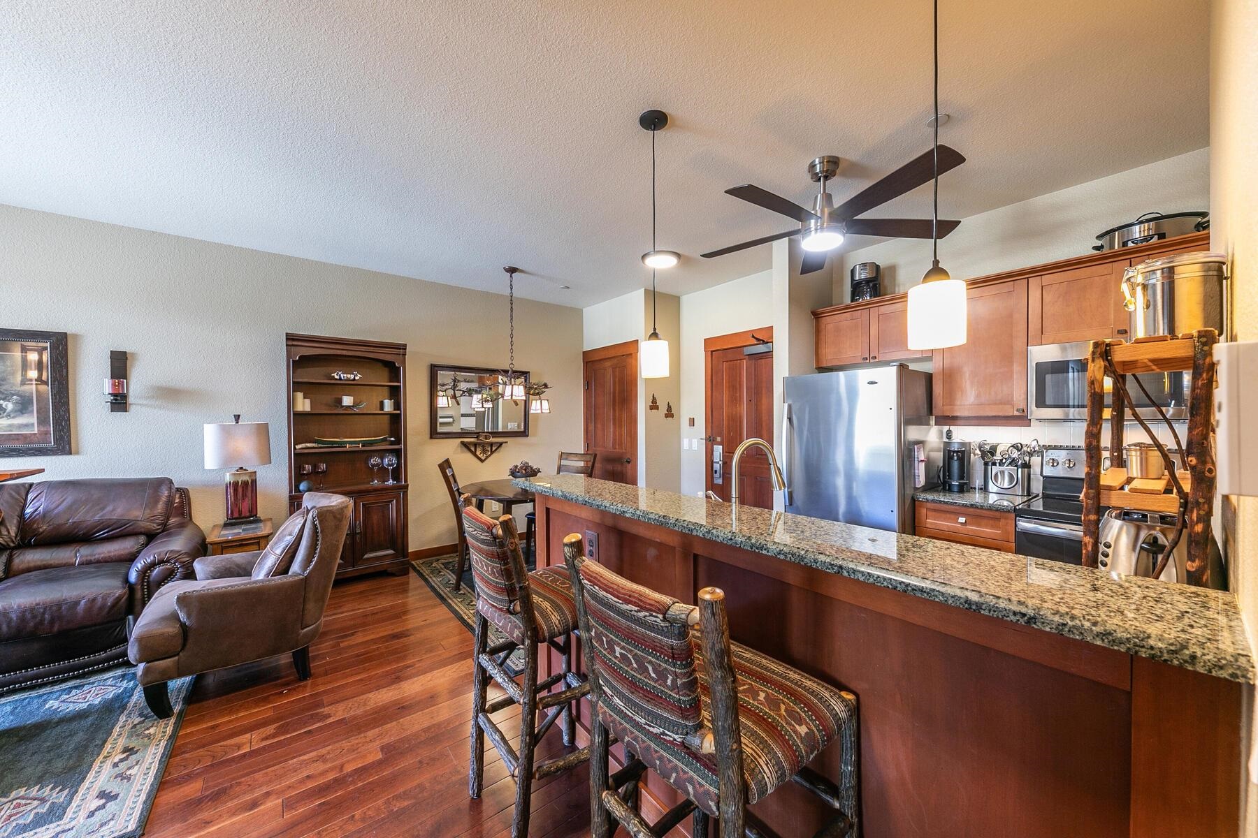 1880 Village South Road Unit: 3-334