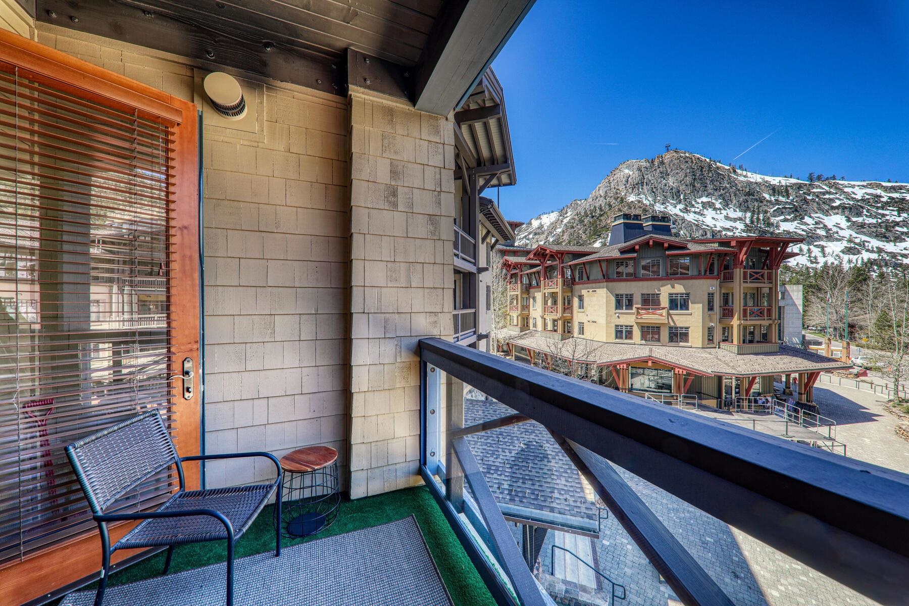 1880 Village South Road Unit: 3-334