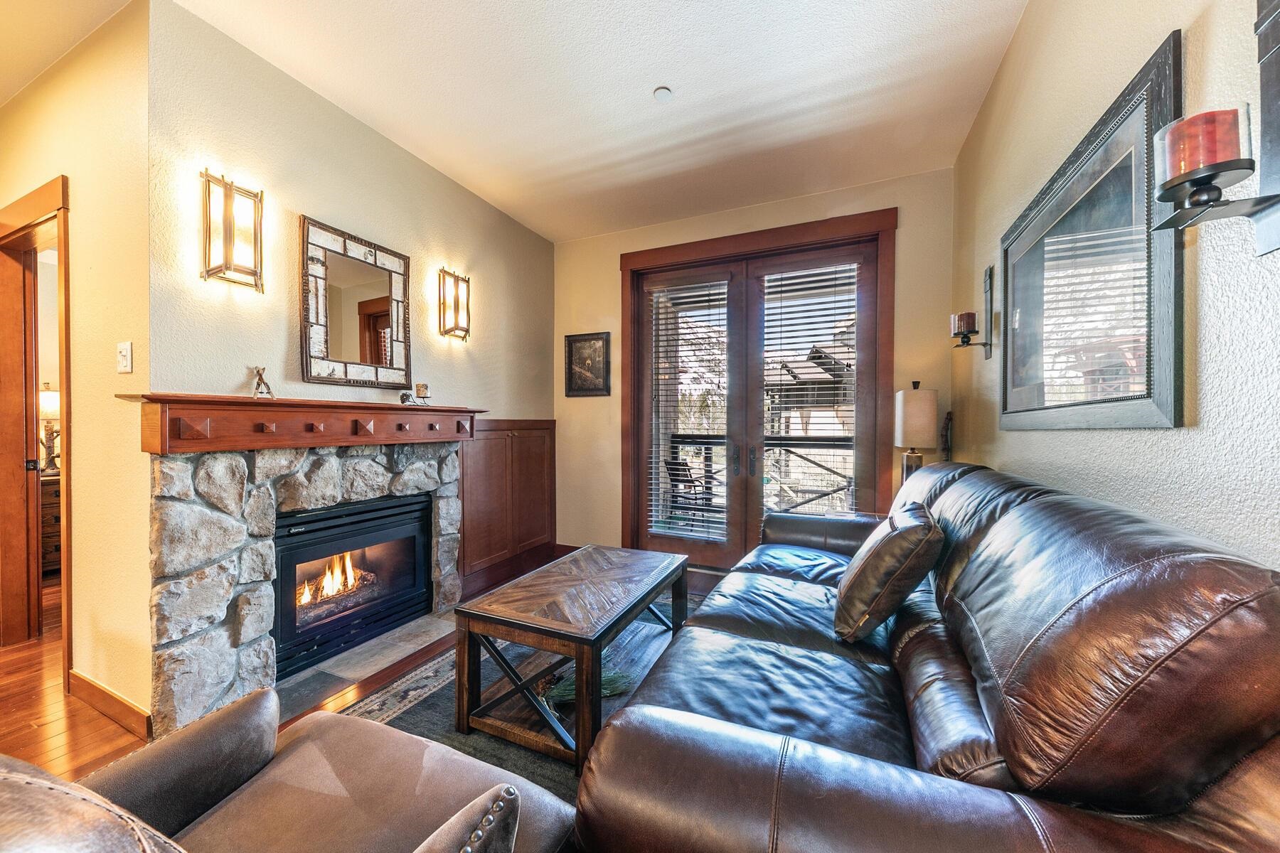 1880 Village South Road Unit: 3-334