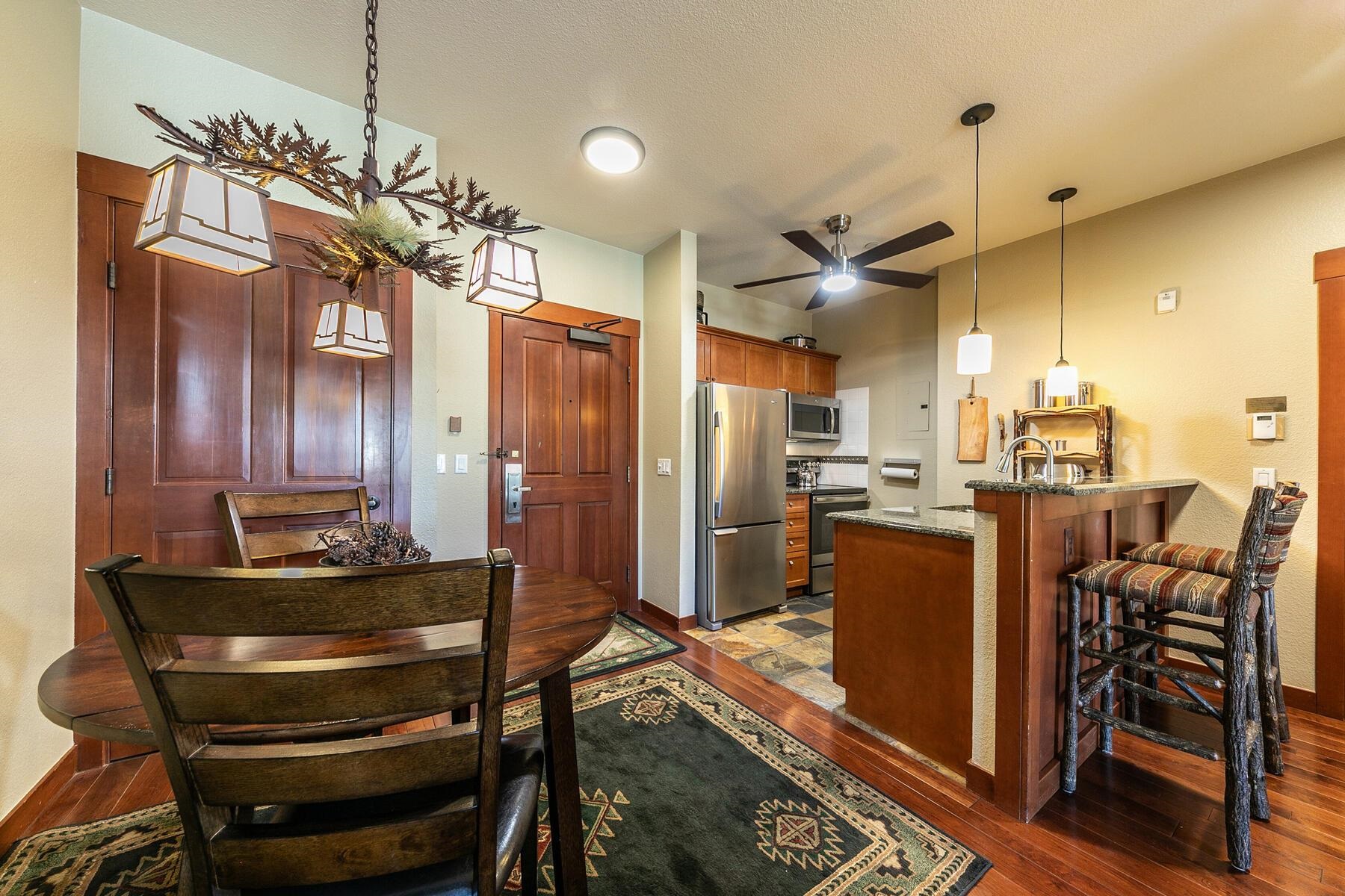 1880 Village South Road Unit: 3-334