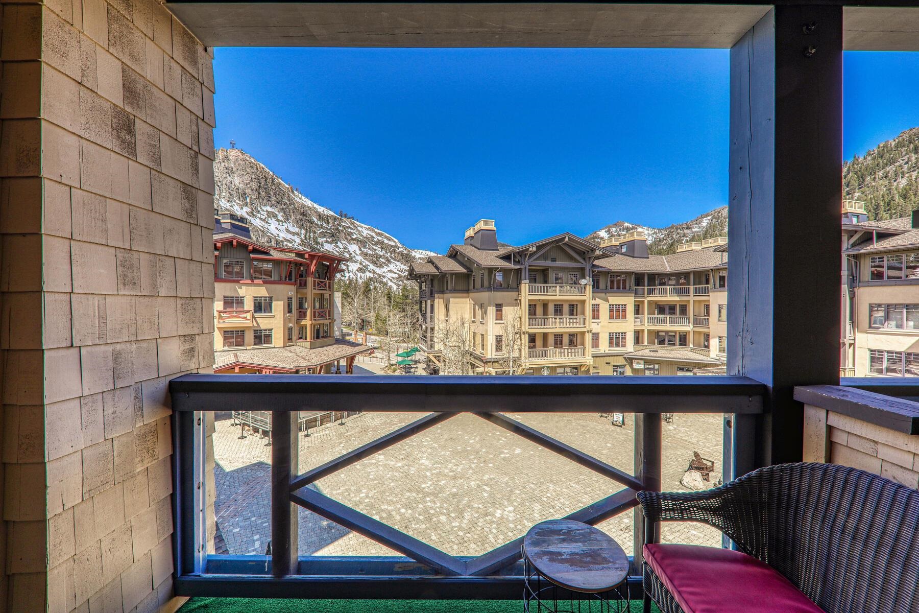 1880 Village South Road Unit: 3-334