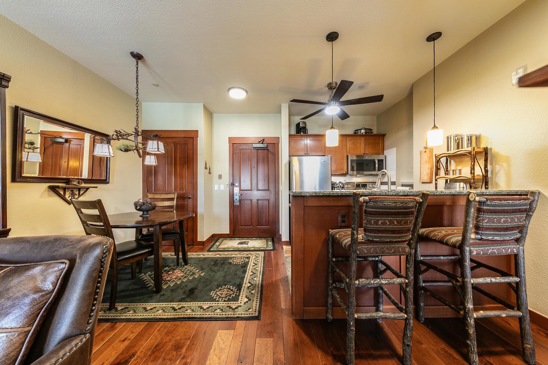 1880 Village South Road Unit: 3-334