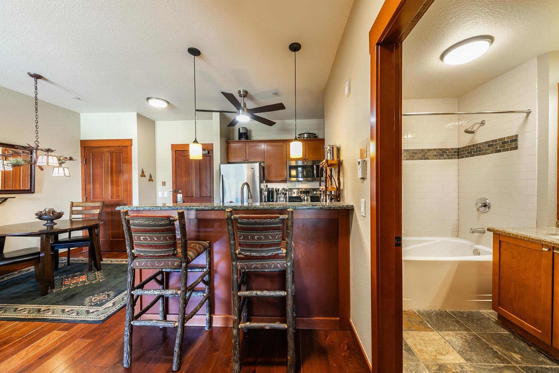 1880 Village South Road Unit: 3-334
