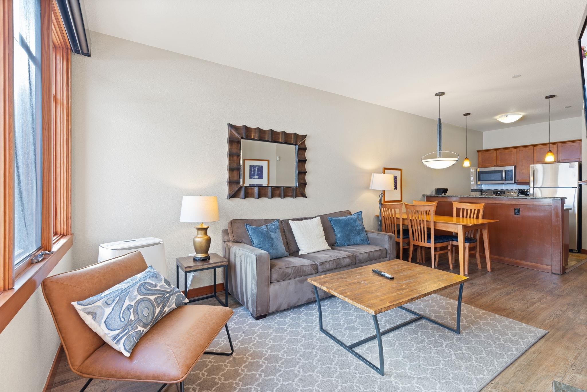 1880 Village South Road Unit: 351 (3-351)