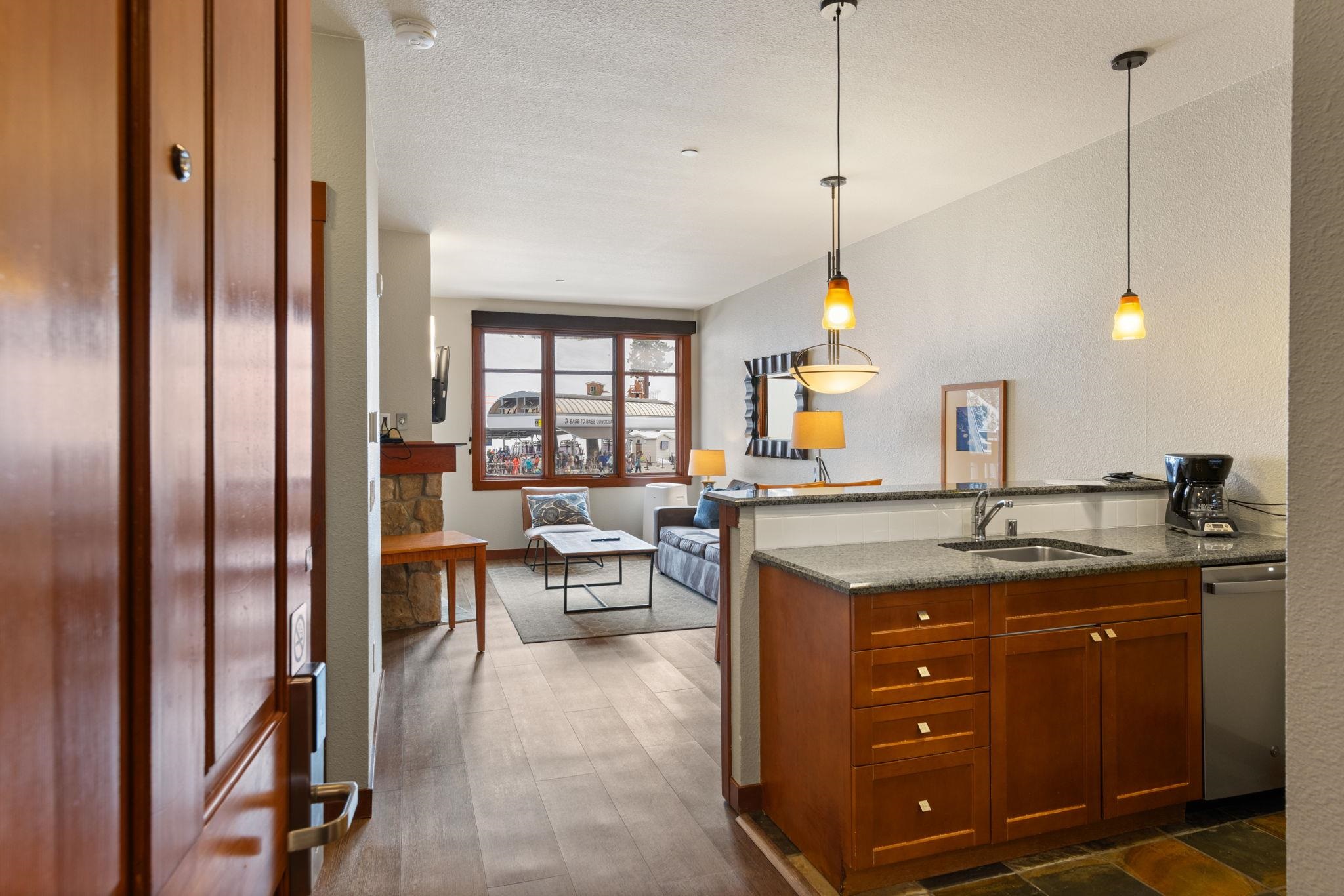 1880 Village South Road Unit: 351 (3-351)