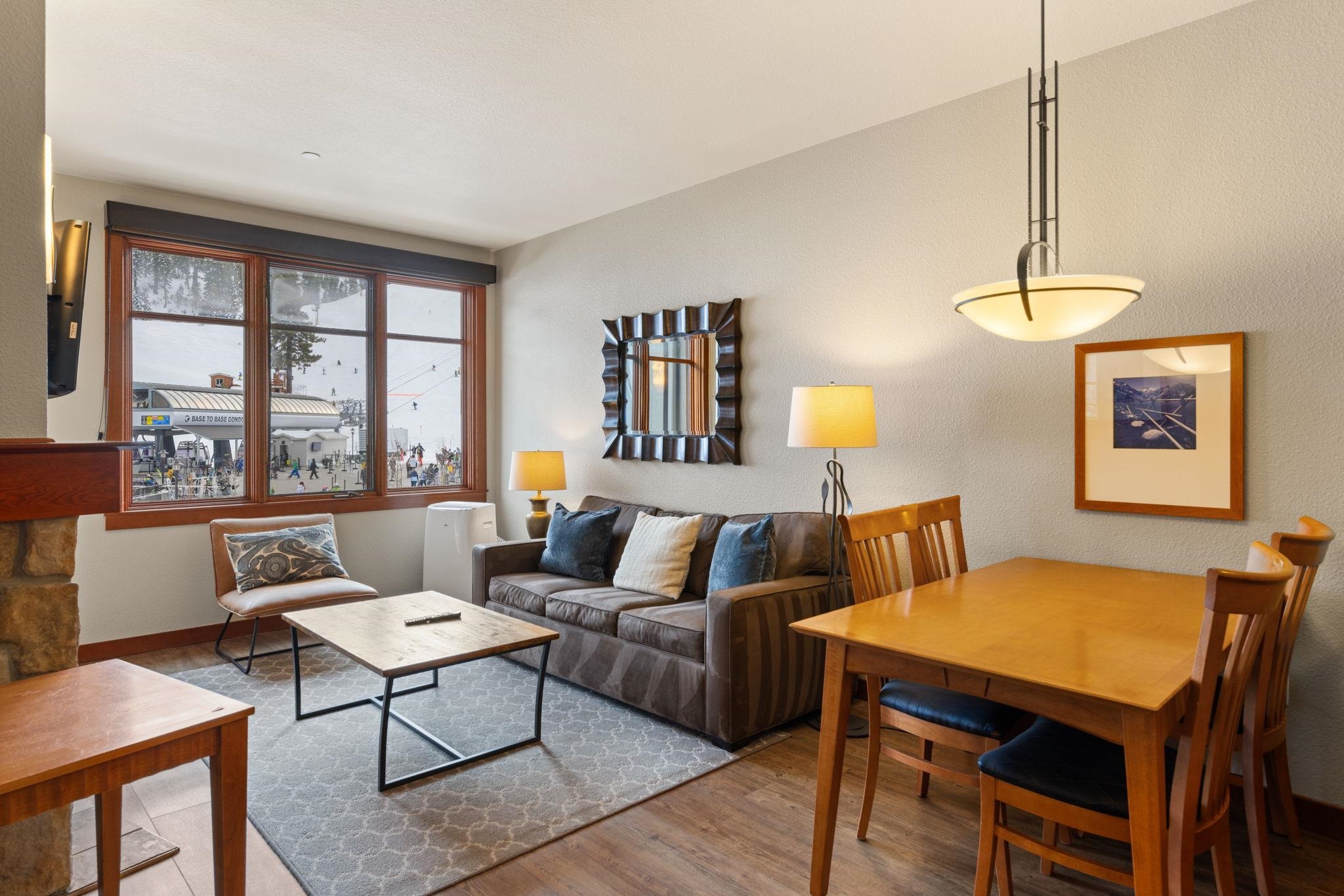 1880 Village South Road Unit: 351 (3-351)