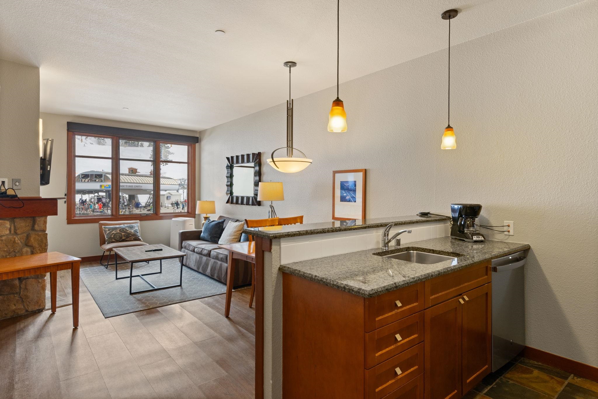 1880 Village South Road Unit: 351 (3-351)