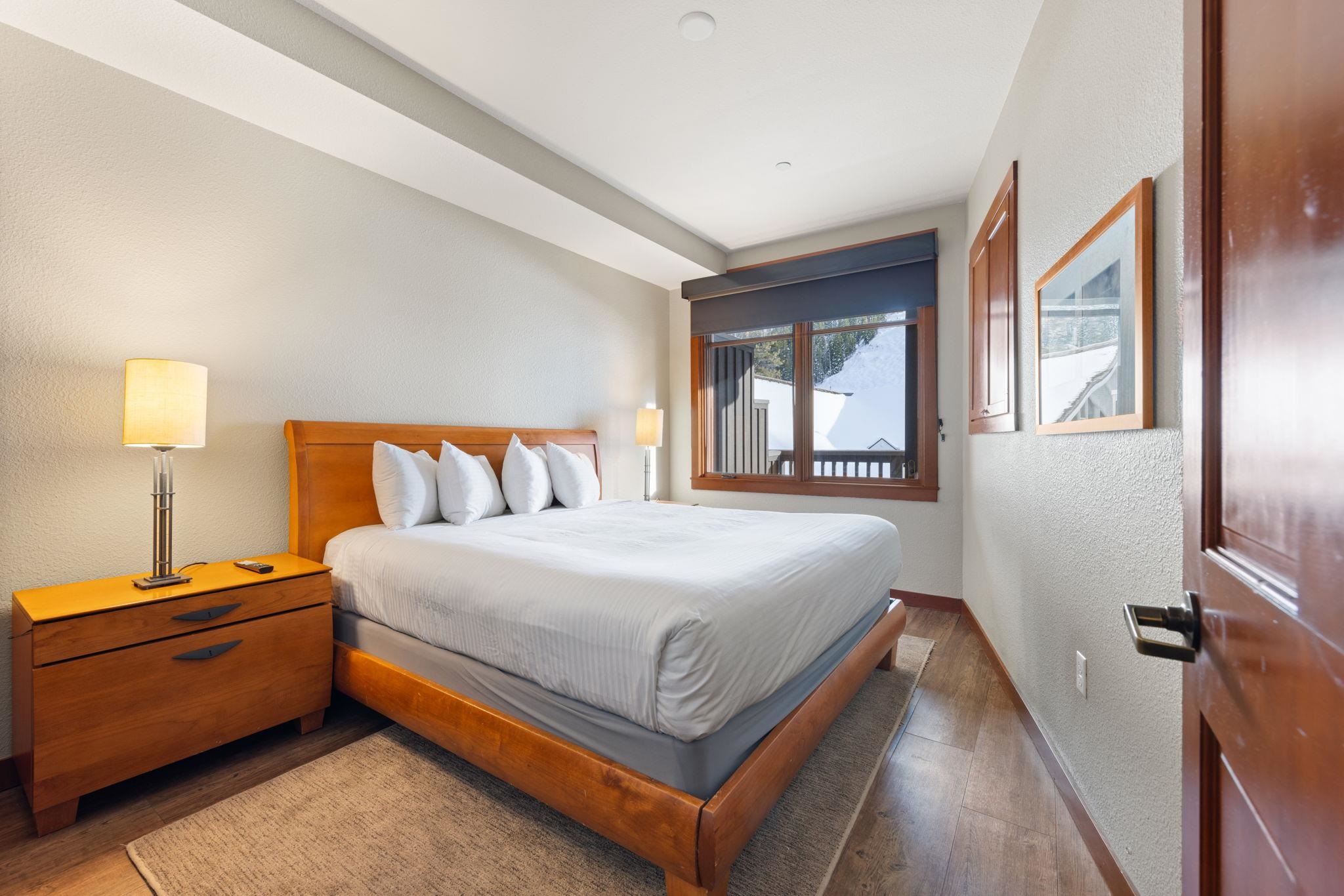 1880 Village South Road Unit: 351 (3-351)