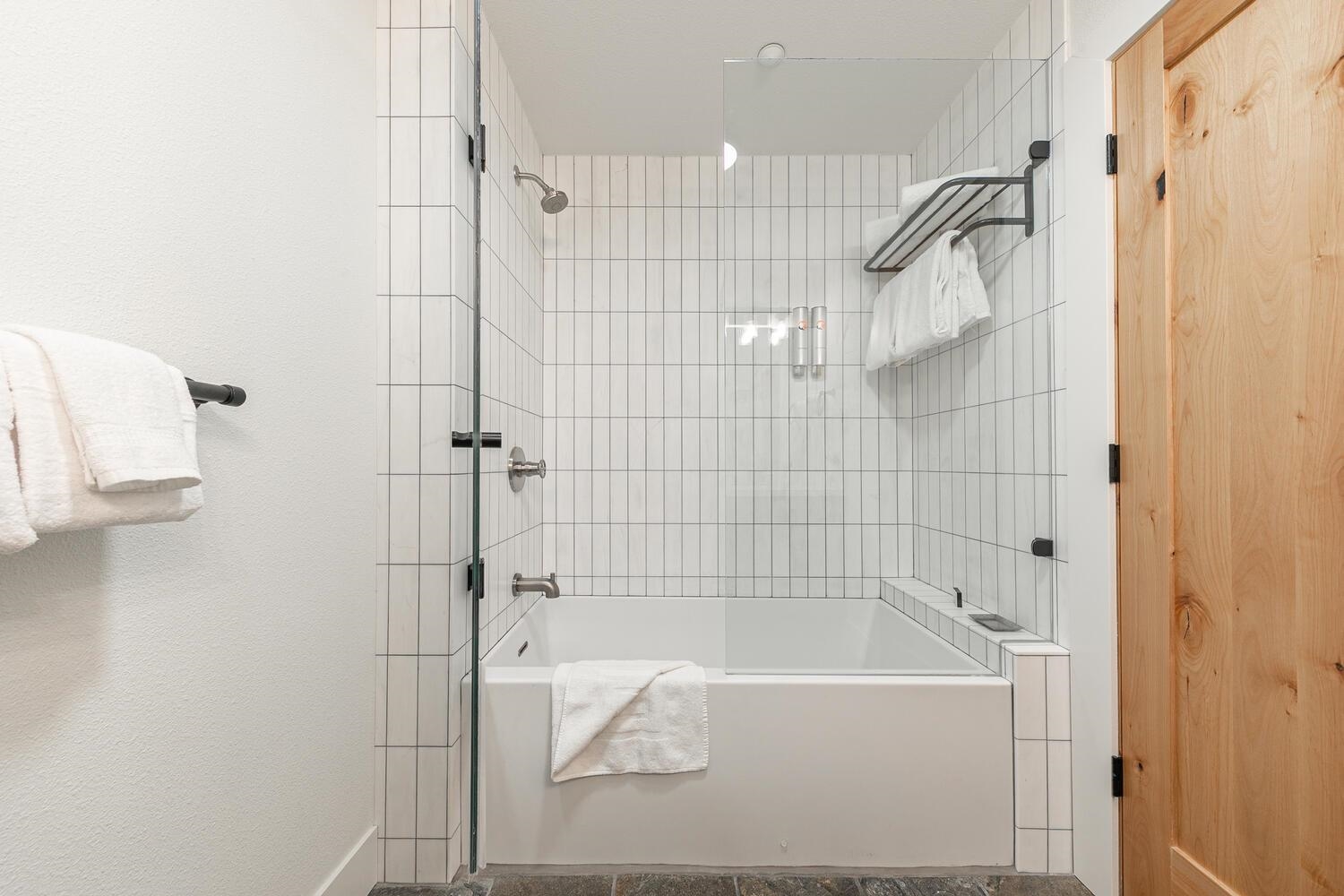 1750 Village East Road Unit: 5-314 + 316