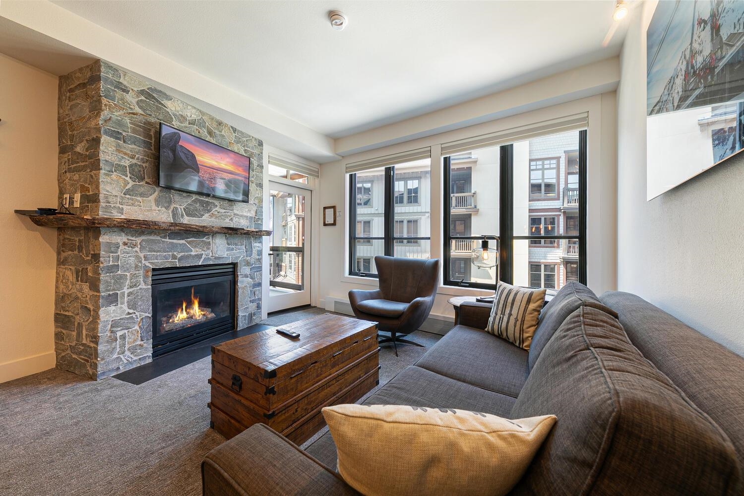 1750 Village East Road Unit: 5-314 + 316