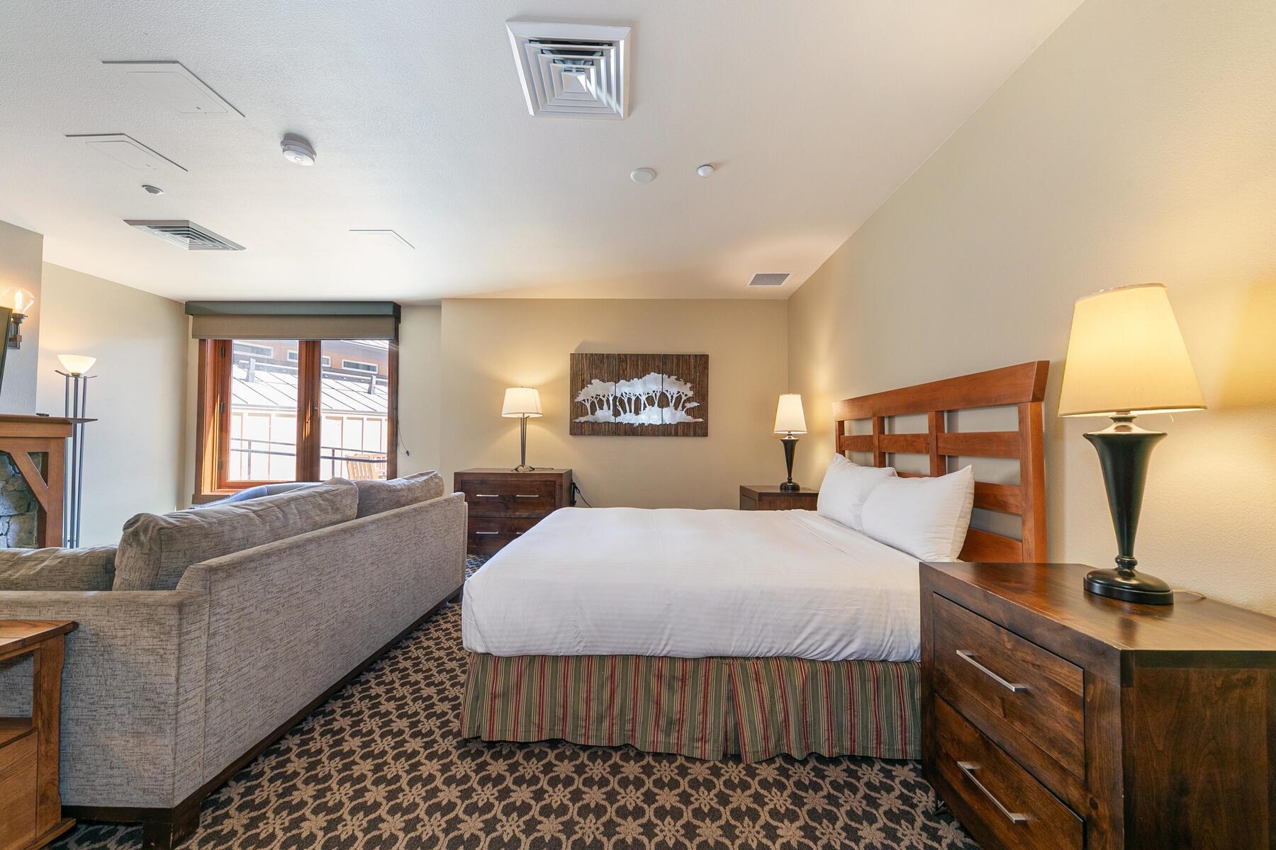 1750 Village East Road Unit: 5-101