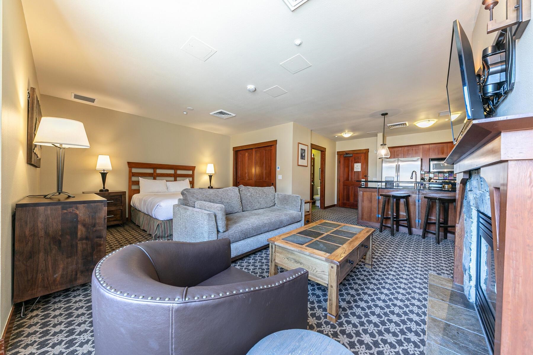 1750 Village East Road Unit: 5-101