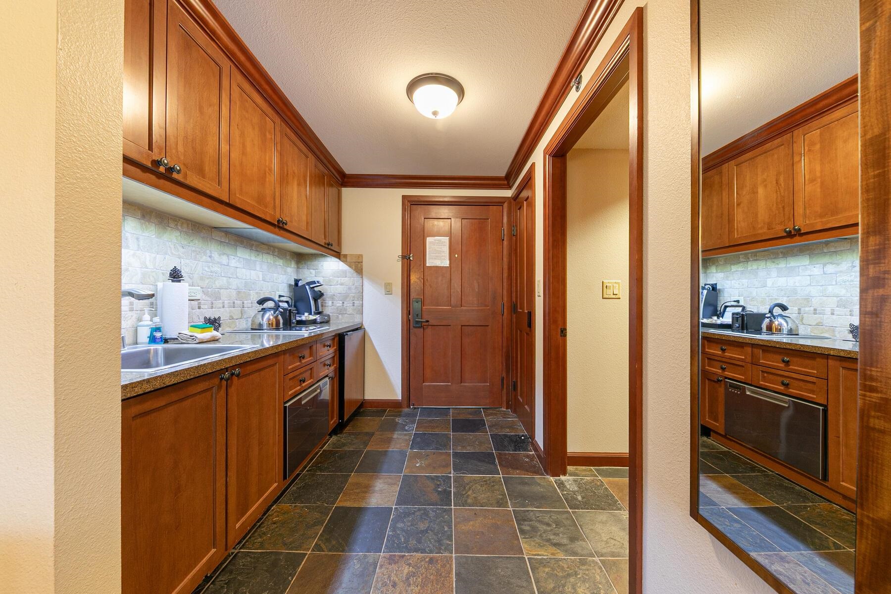 400 Resort Road Unit: 722-724