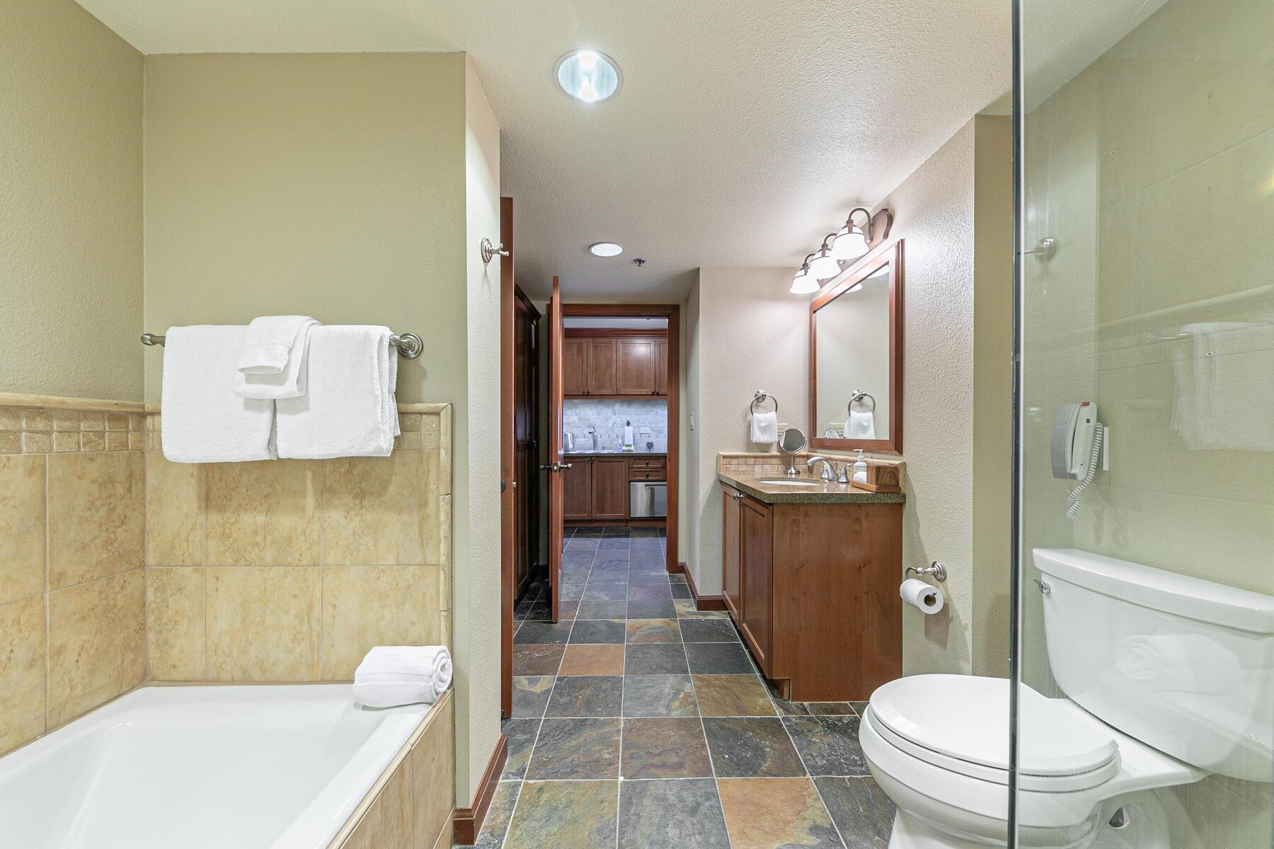 400 Resort Road Unit: 722-724