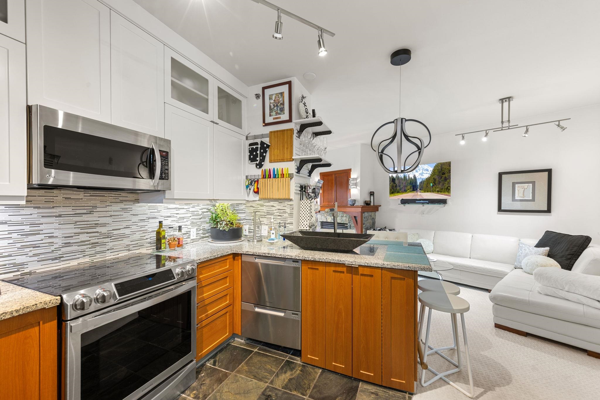 1750 Village East Road Unit: 5-409