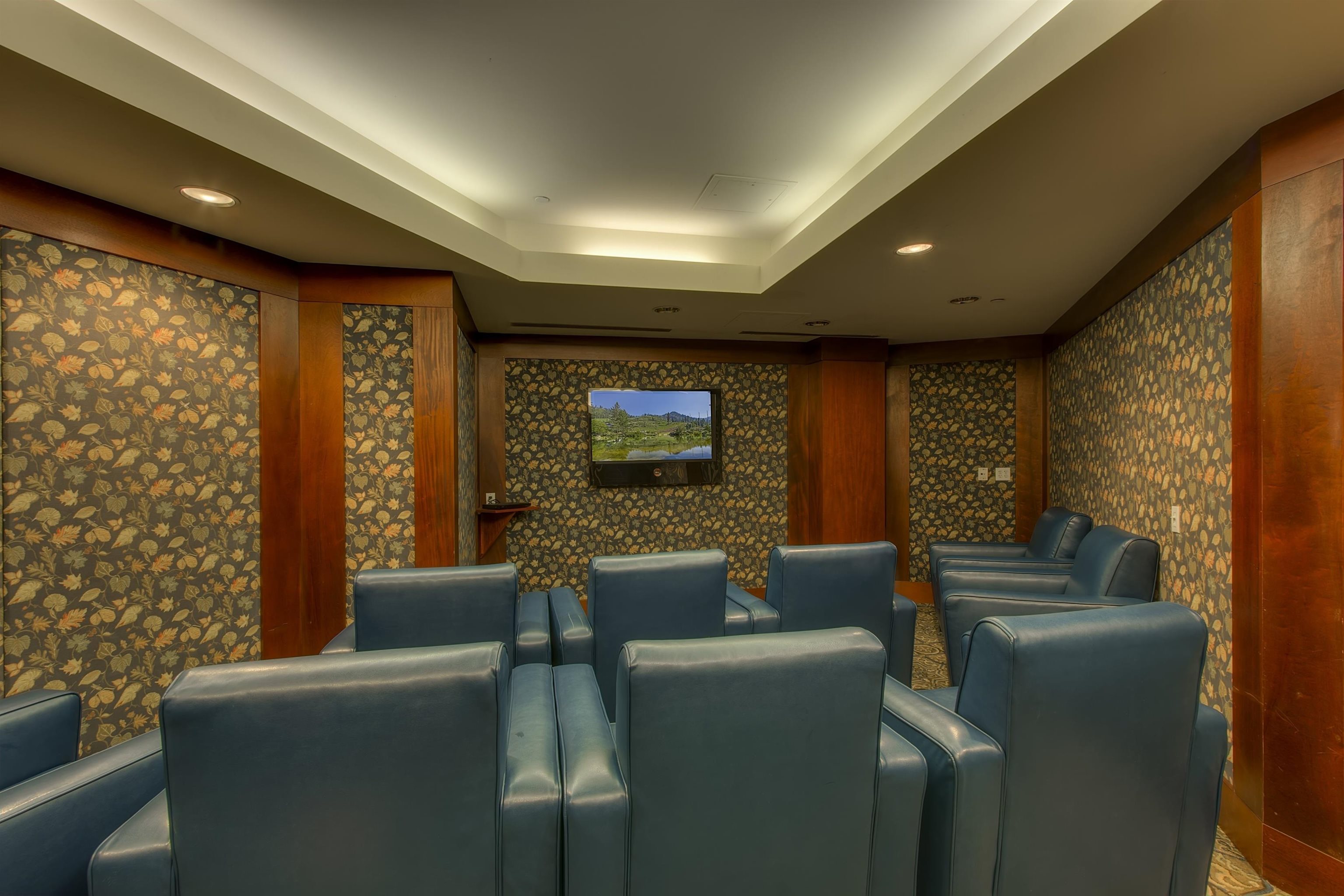 1750 Village East Road Unit: 5-409