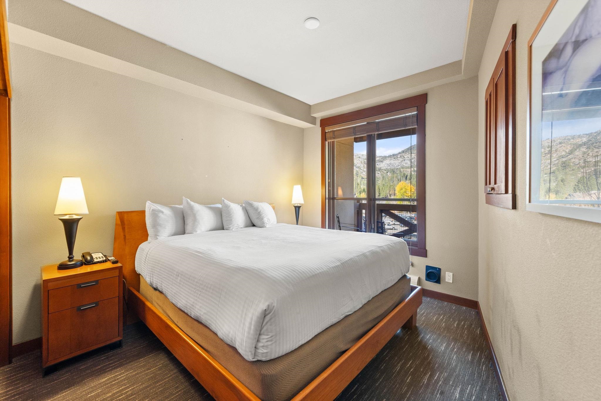 1850 Village South Road Unit: 4-327