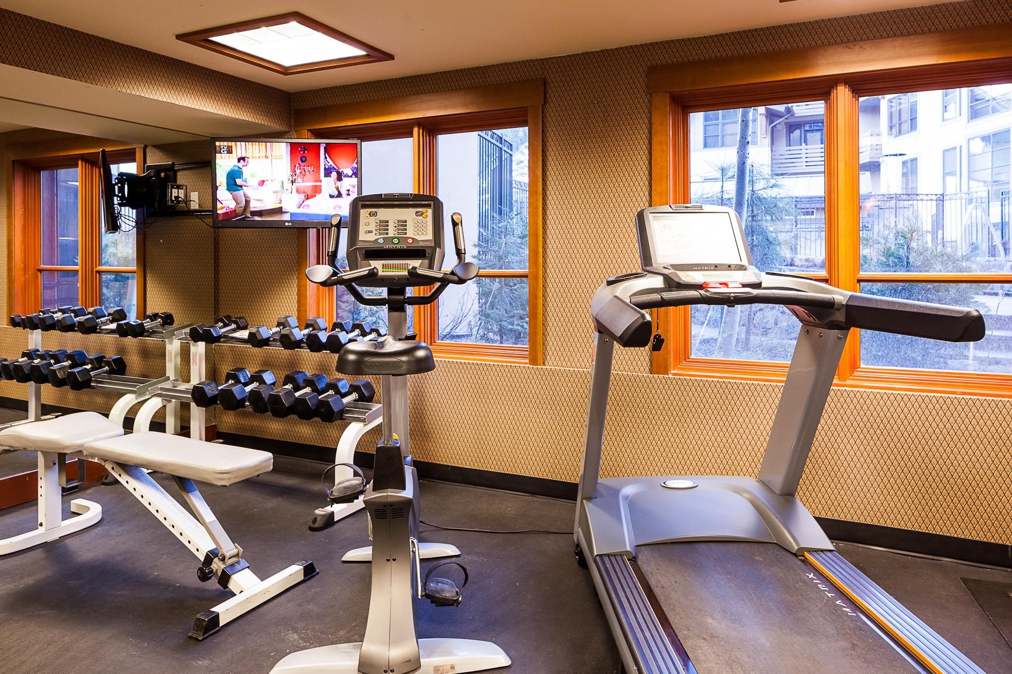 1850 Village South Road Unit: 4-327