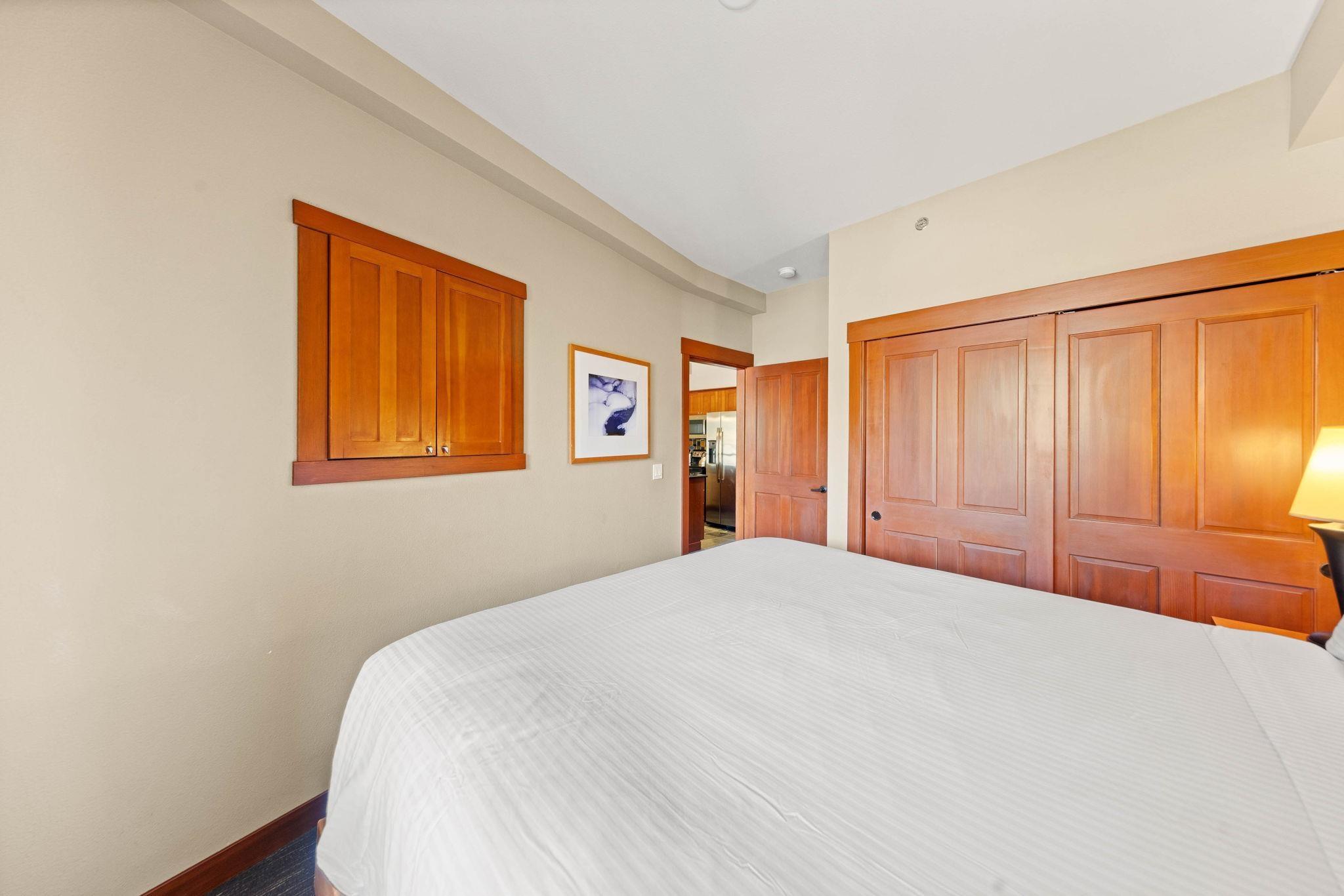 1850 Village South Road Unit: 4-327