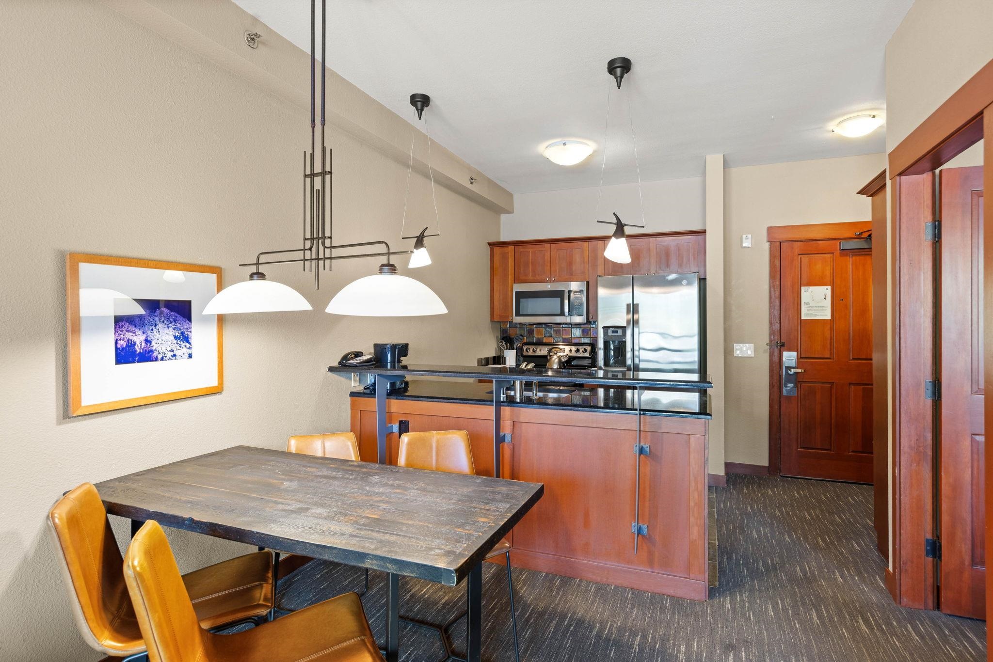 1850 Village South Road Unit: 4-327