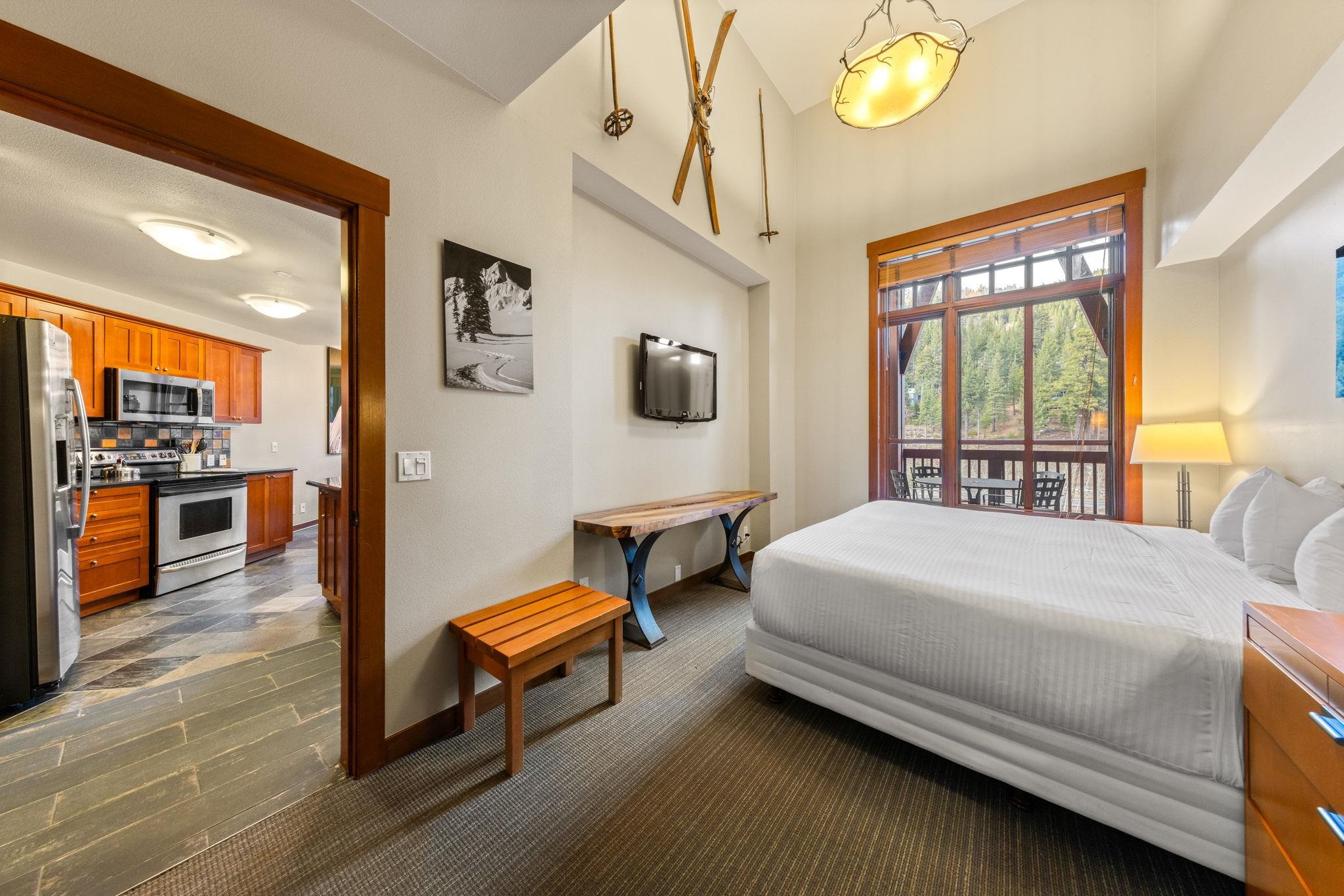 1850 Village South Road Unit: 417 (4-417)