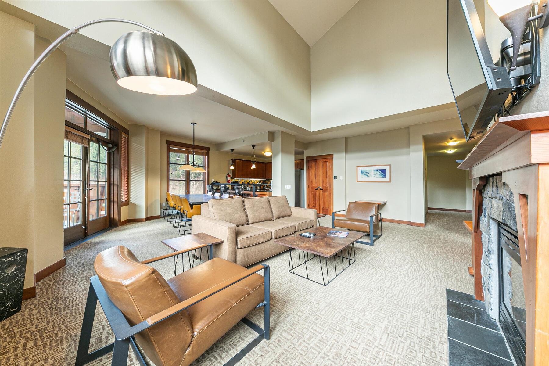 1750 Village East Road Unit: 5242