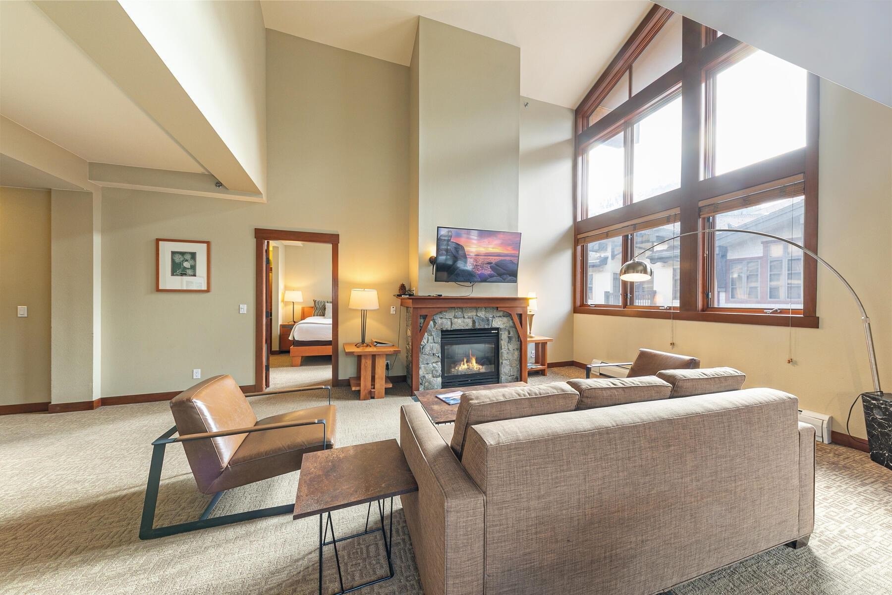 1750 Village East Road Unit: 5242