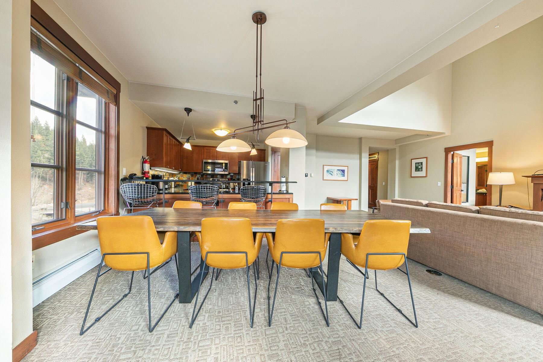 1750 Village East Road Unit: 5242