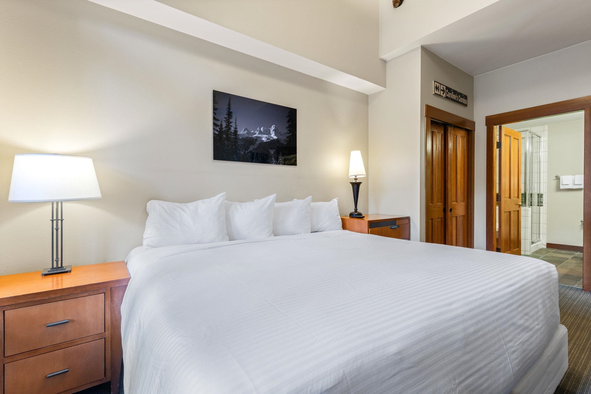 1850 Village South Road Unit: 4-417 (417 West)