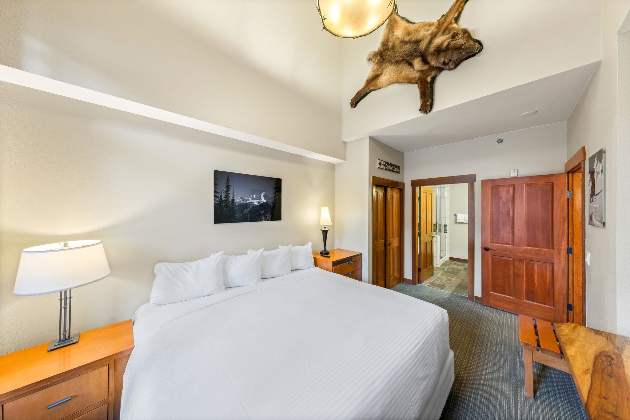 1850 Village South Road Unit: 4-417 (417 West)