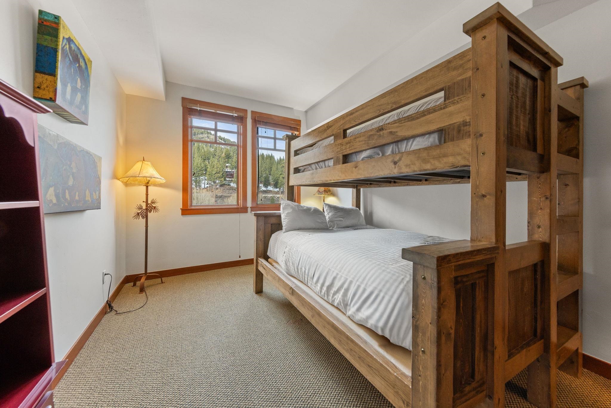 1985 Olympic Valley Road Unit: 216 (2-216)