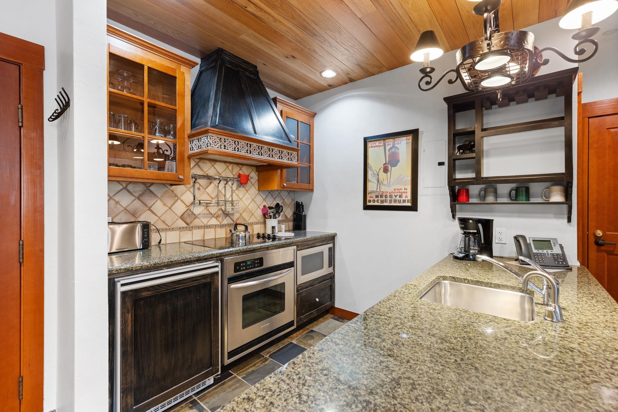 1985 Olympic Valley Road Unit: 216 (2-216)