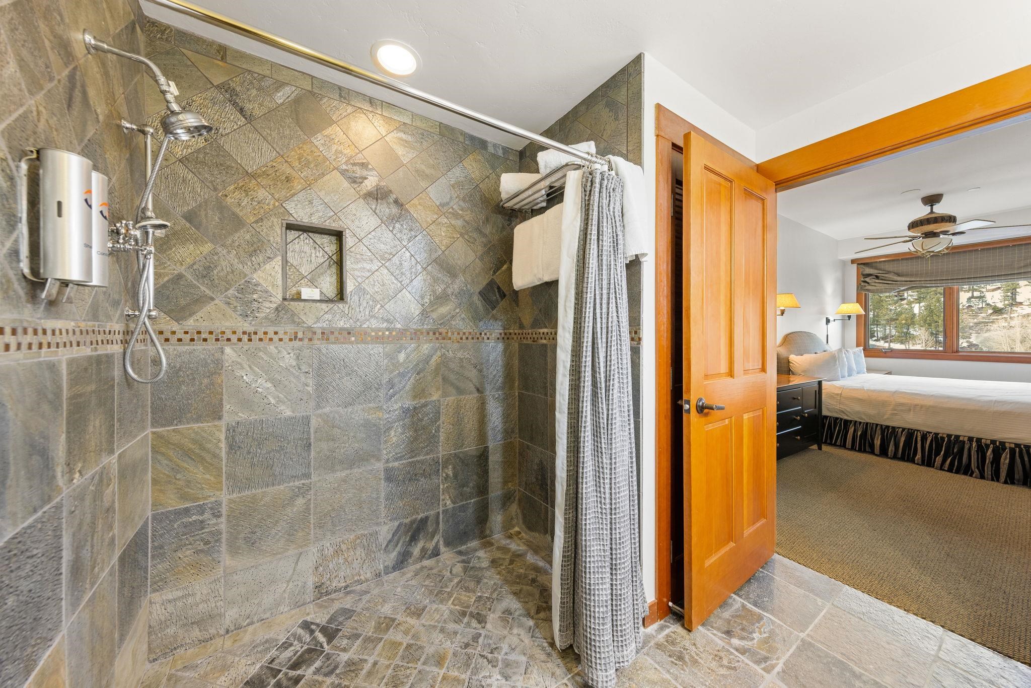 1985 Olympic Valley Road Unit: 216 (2-216)