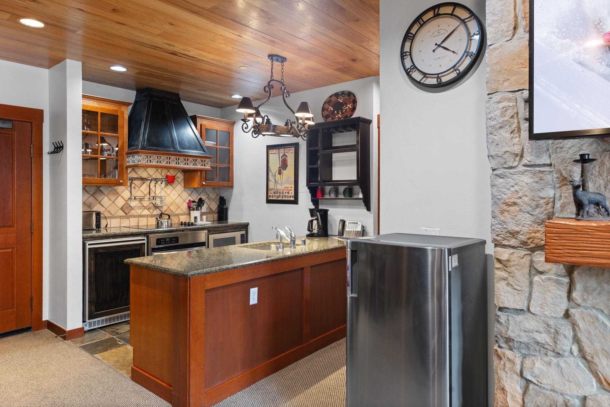 1985 Olympic Valley Road Unit: 216 (2-216)