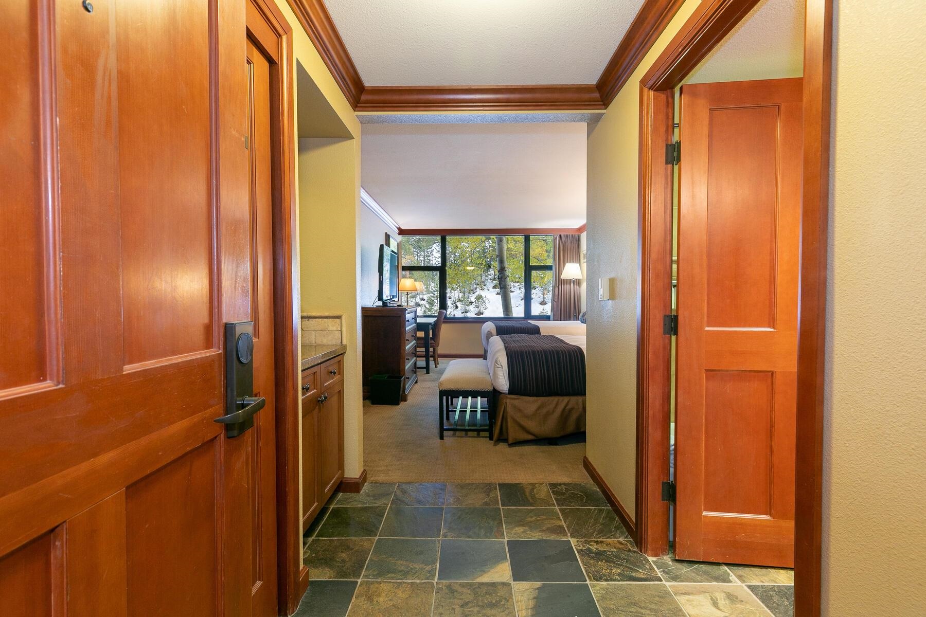 400 Resort Road Unit: 249/251