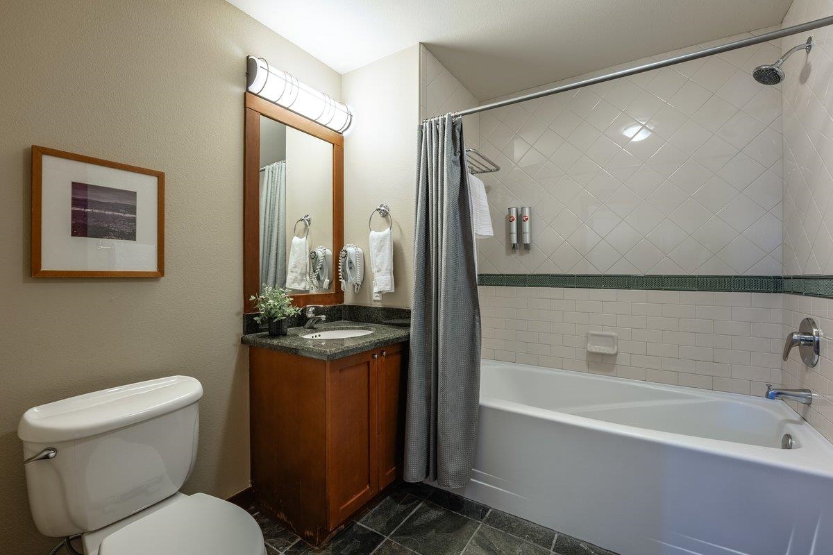 1750 Village East Road # 215 Unit: #215