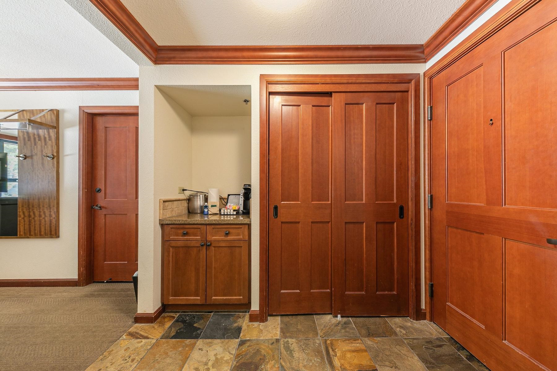 400 Resort Road # 523 Unit: #521-523