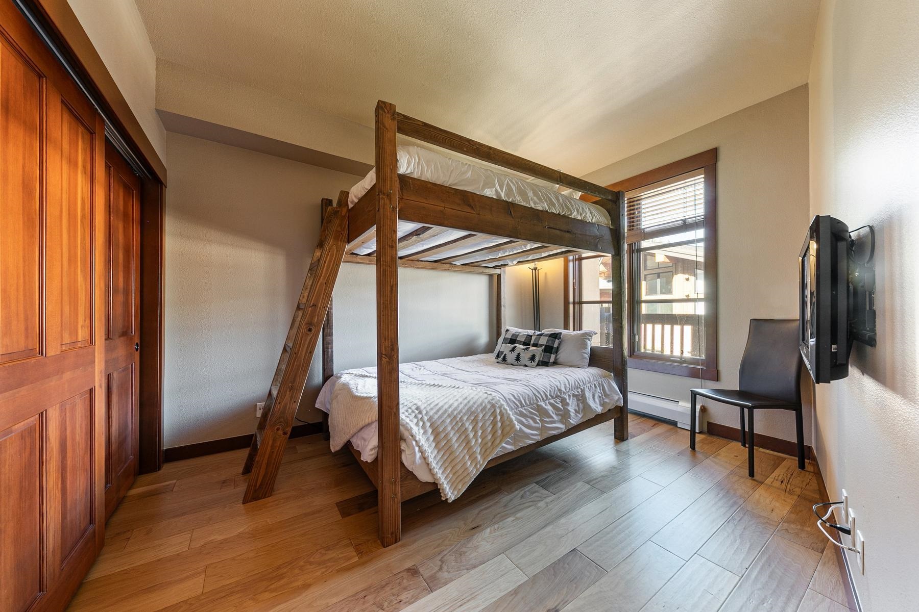 1850 Village South Road # 413 Unit: #413