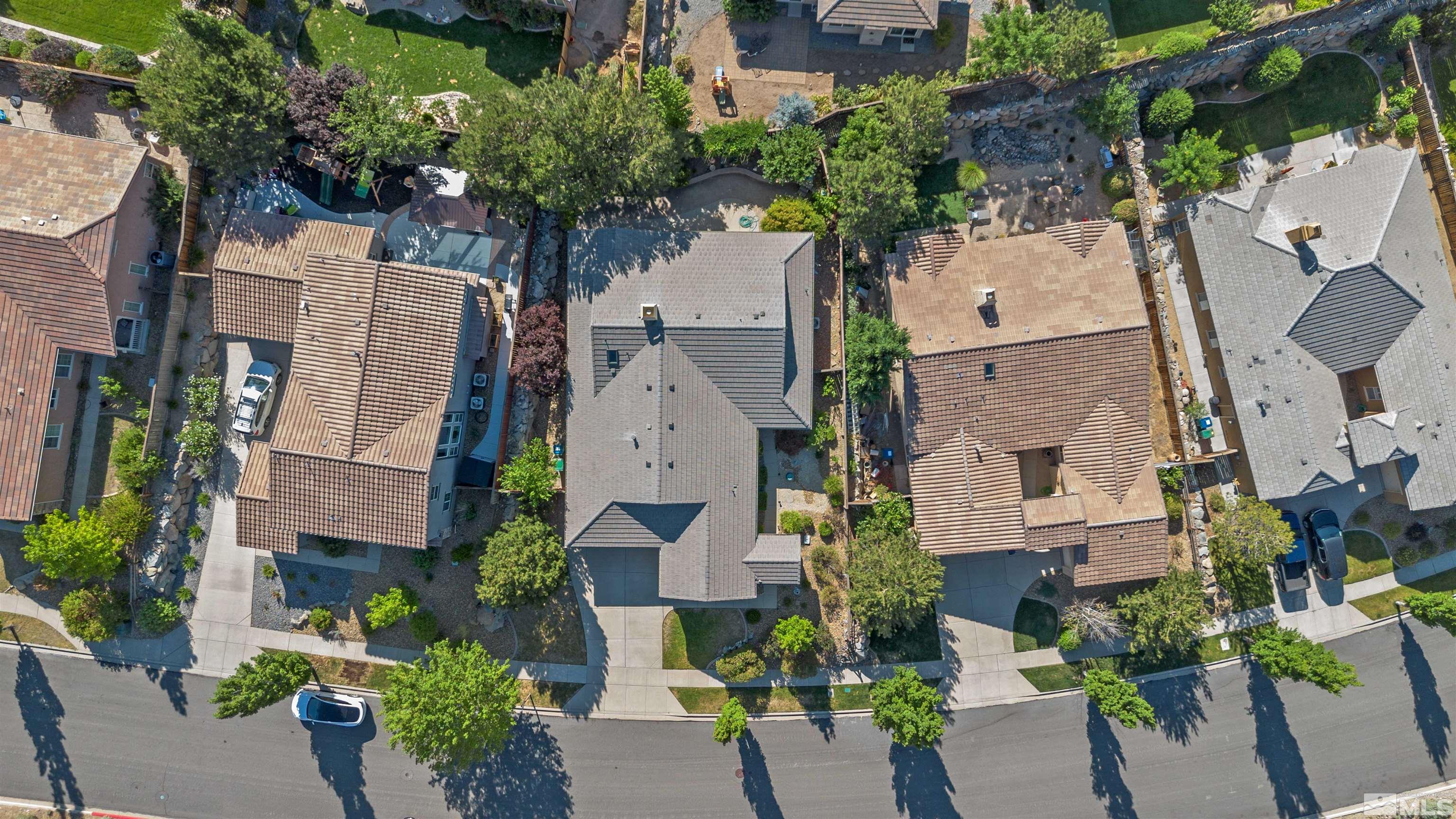 2340 Hickory Hill