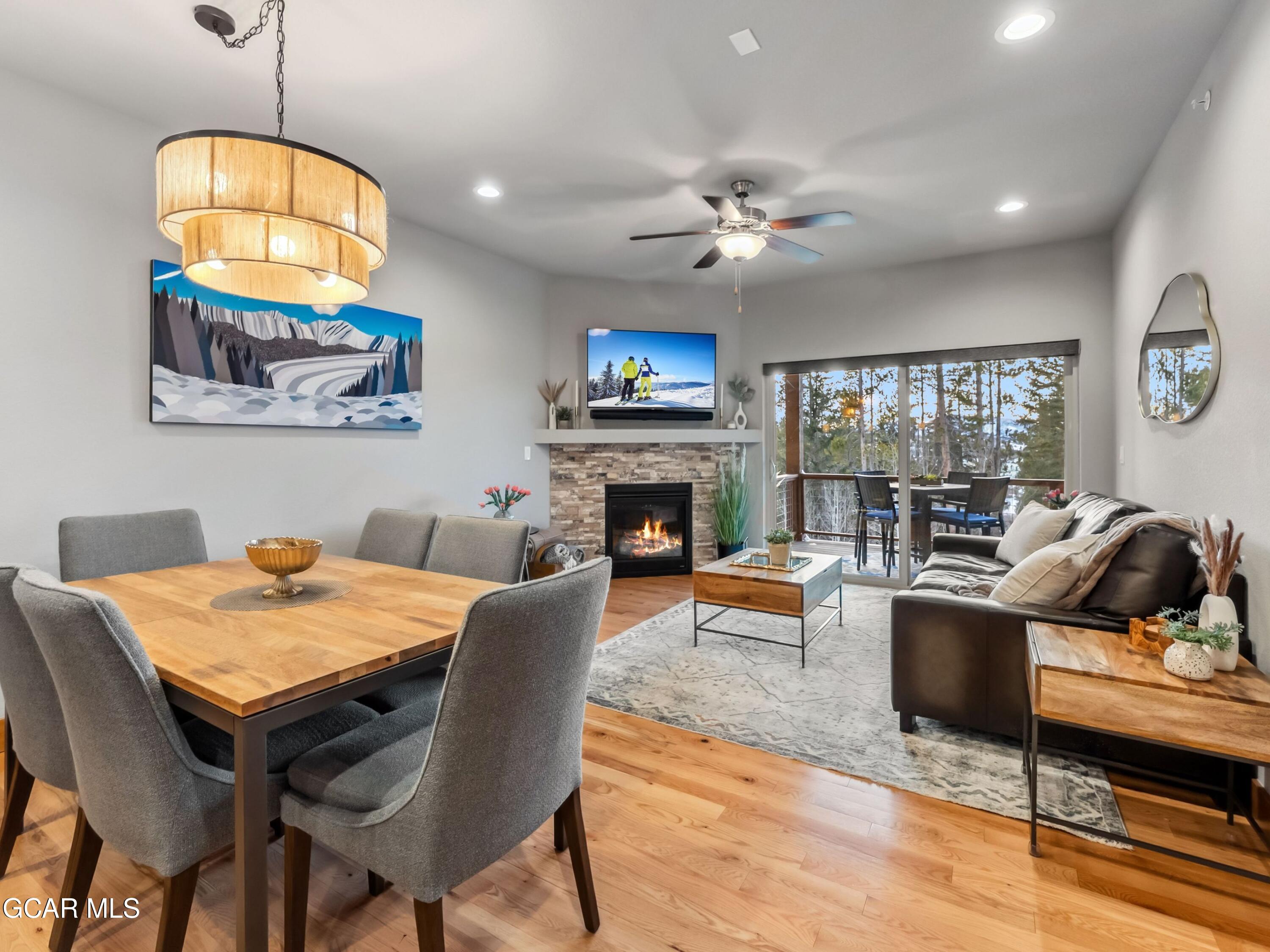 168 LOOKOUT POINT