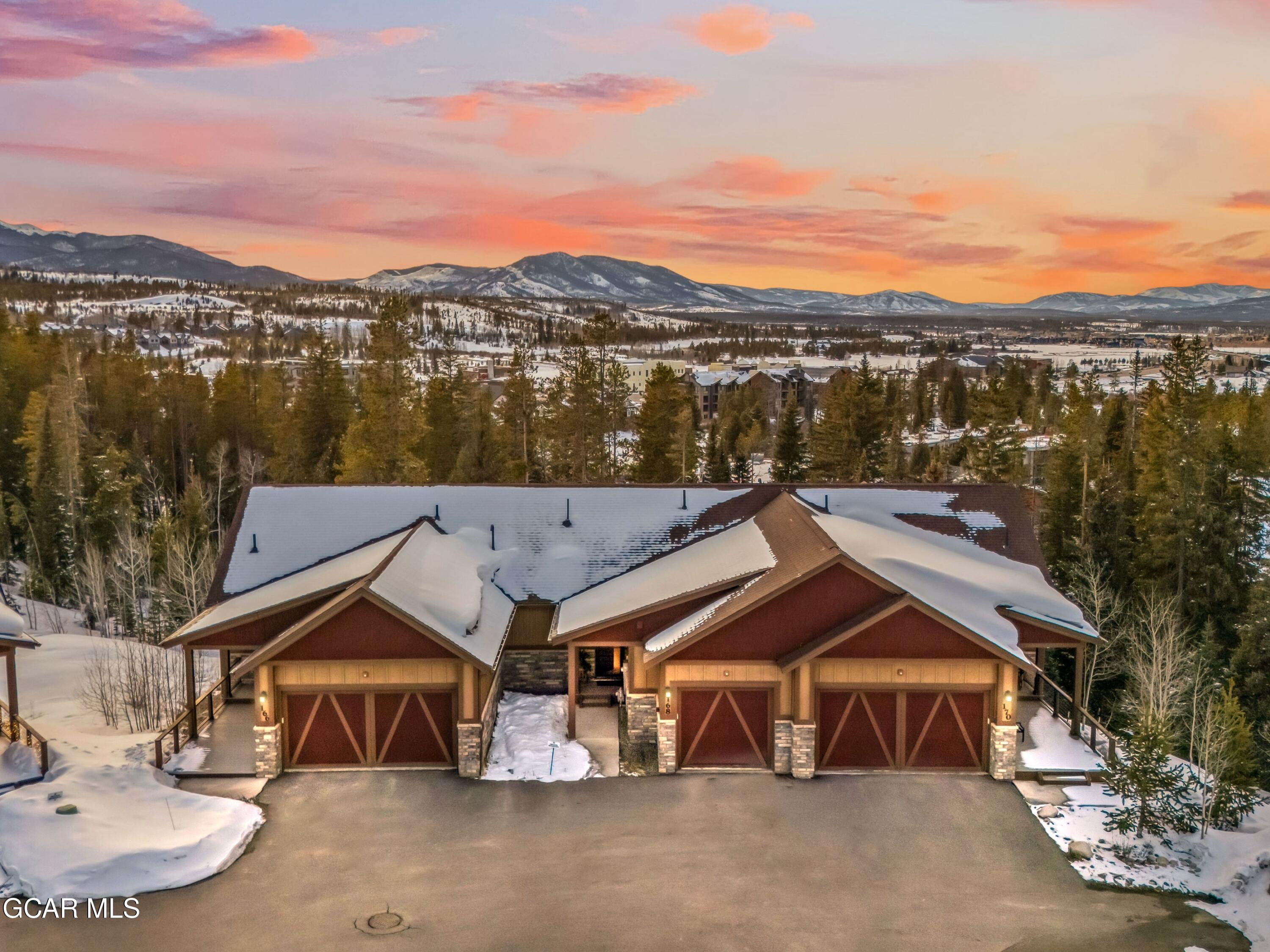 168 LOOKOUT POINT