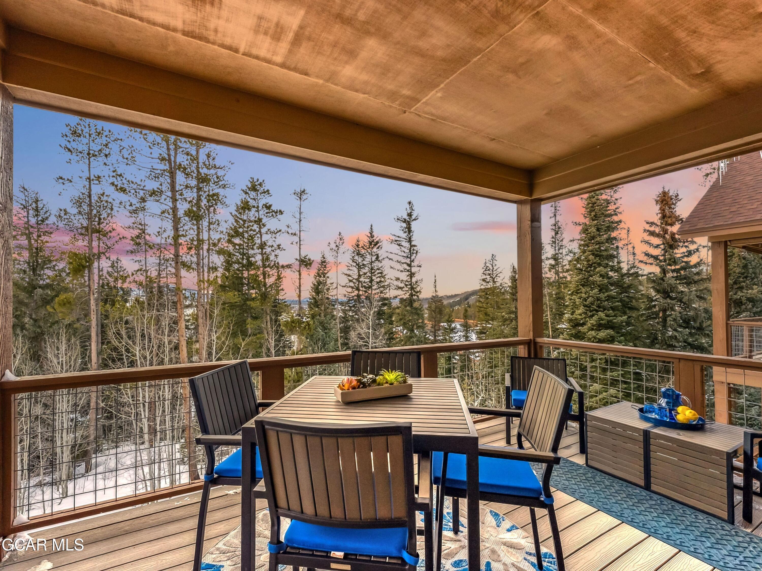 168 LOOKOUT POINT