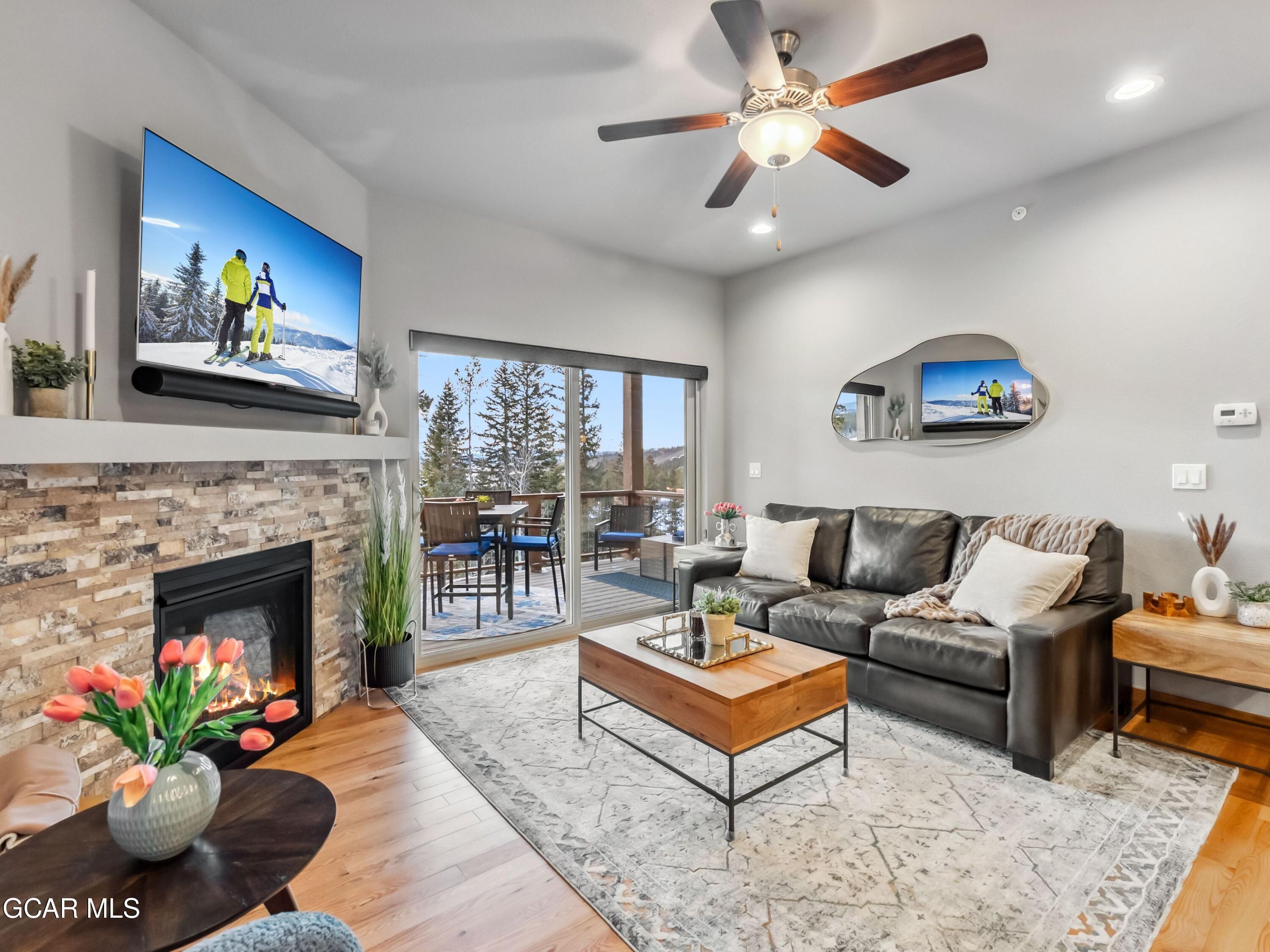 168 LOOKOUT POINT