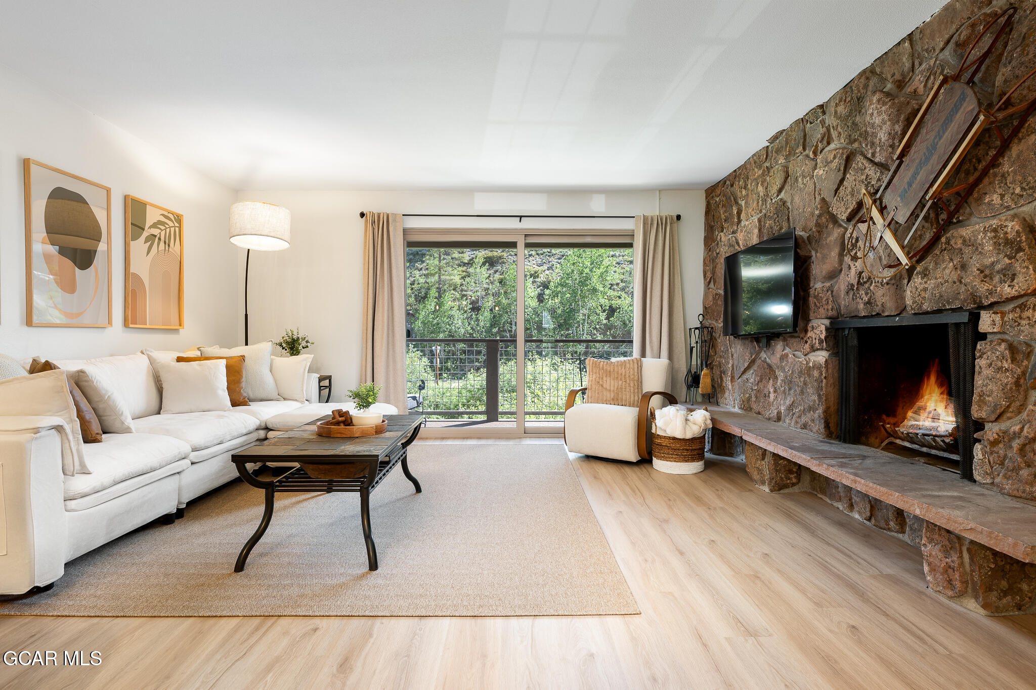 159 Hi Country Drive 19-10
