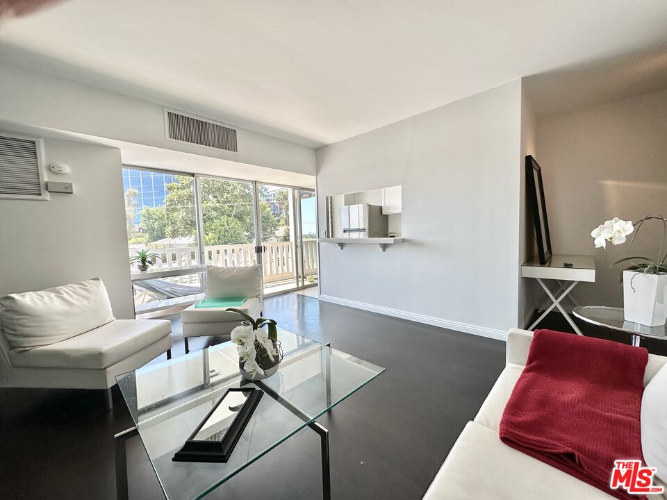 999 N DOHENY DR Unit: 311